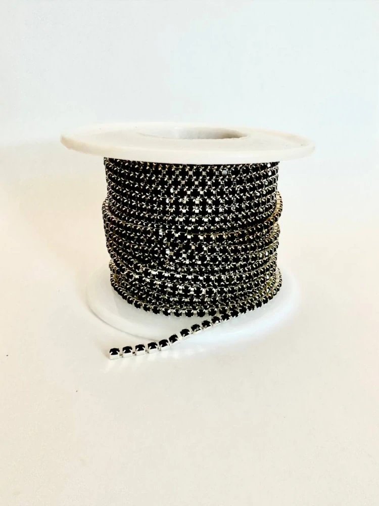 Štrasové řetízek 2 mm