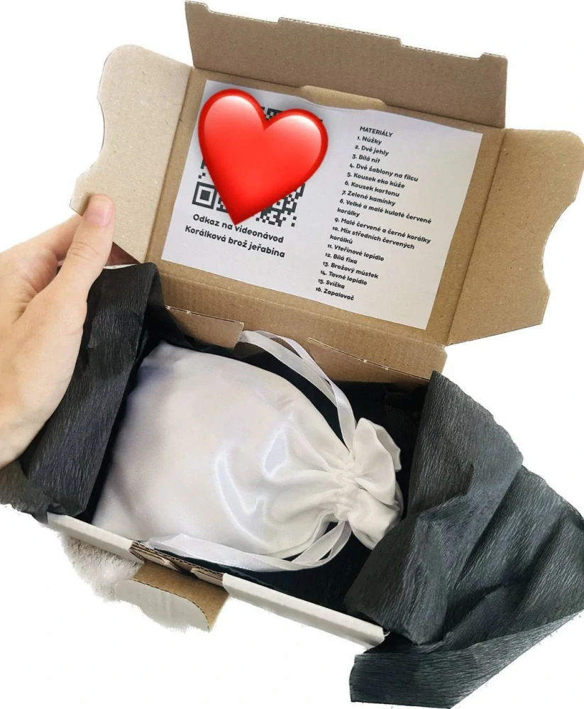 DIY sada brož žalud