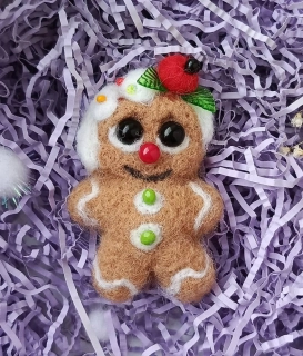 Plstěná brož perníček